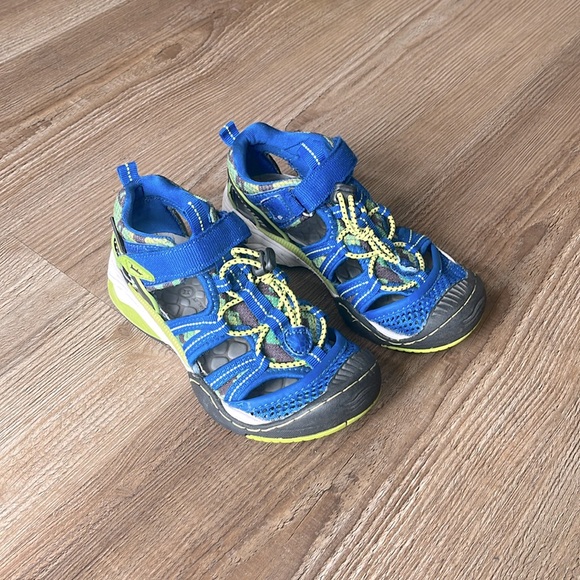 Jambu Piranha Kids 11K Water Shoes - Picture 1 of 5
